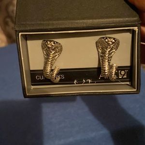 Cobra cufflinks